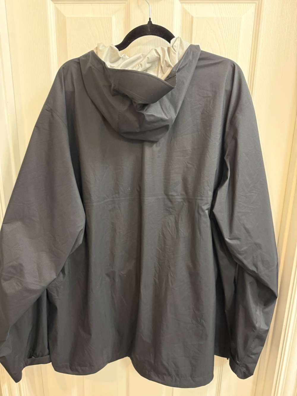 REI Co-Op Black Lightweight Hooded Rain Jacket - Picture 4 of 7